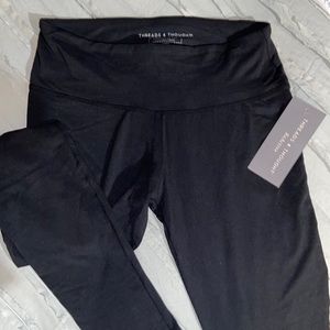 Threads 4 Thought leggings
